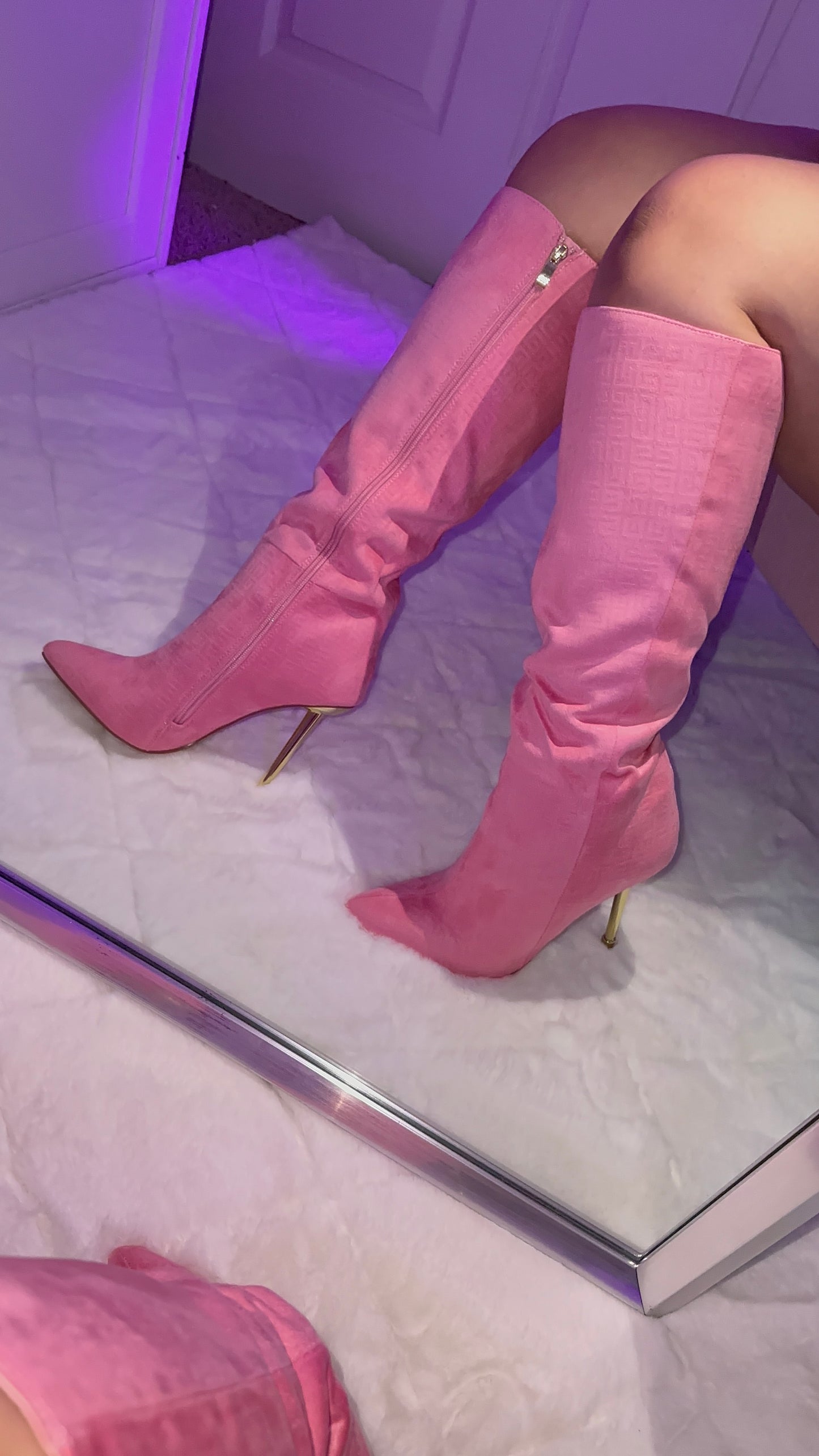 Pink Fall Moment Boots - Pink
