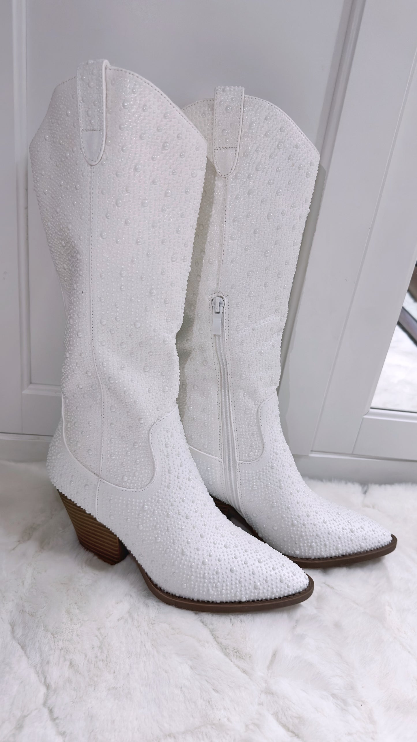 Anahi Rhinestone Western Boots - White